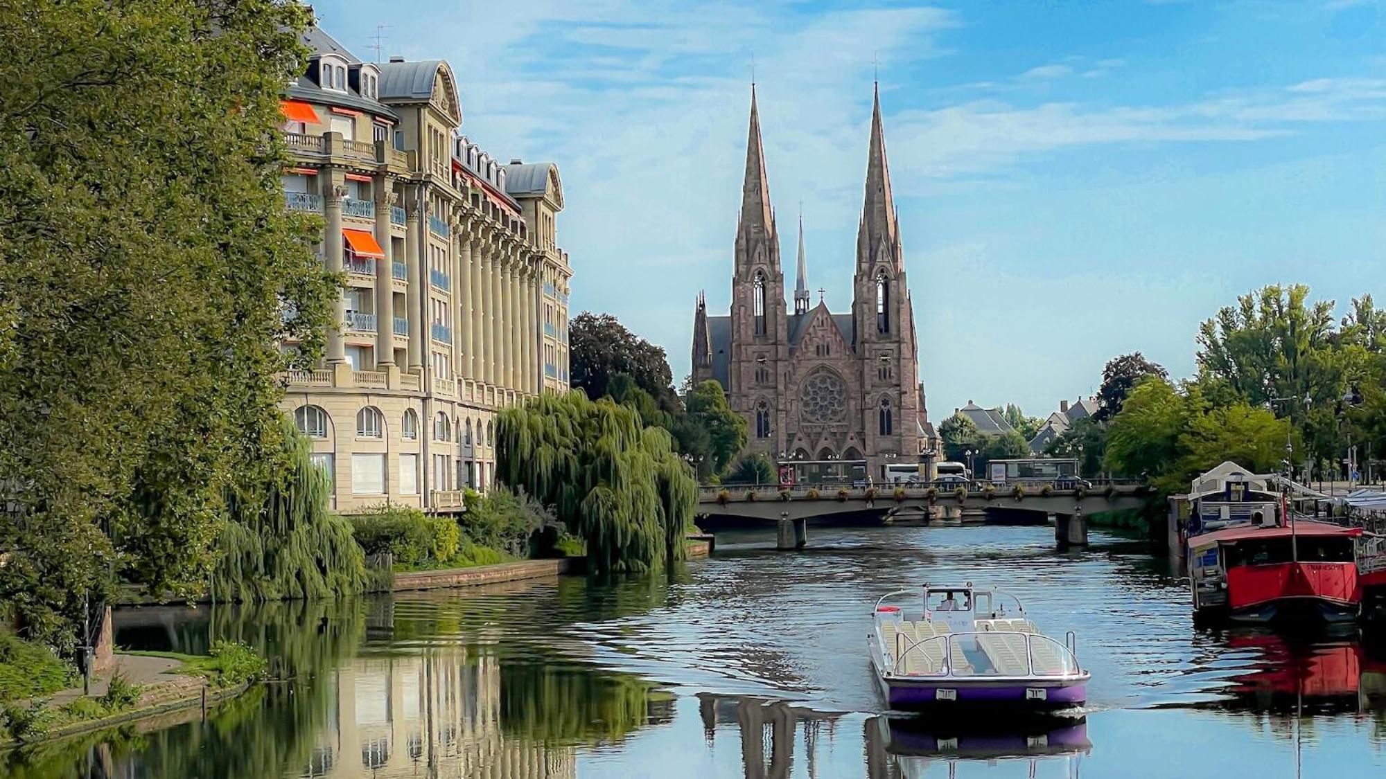 Отель Campanile Strasbourg - Illkirch Гайспольсайм Экстерьер фото